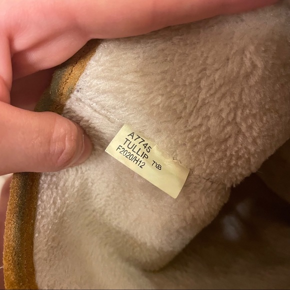 Coach Suede Signature Tulip Winter Boots - Tan - Picture 11 of 13